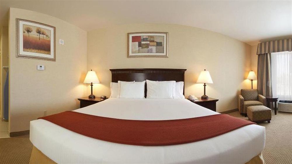 Holiday Inn Express & Suites Beaumont - Oak Valley, An Ihg Hotel Екстер'єр фото